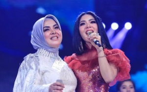Ibu Cetar dan Adik Syahrini Istigfar Soal Isu Sugar Daddy, Sikap Lembut Jadi Sorotan