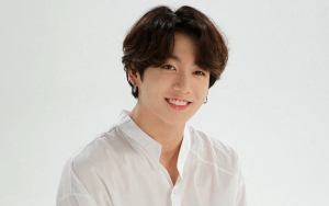 Visual Jungkook BTS di Acara Ini Bikin Cowok-Cowok Syok Saking Gantengnya