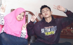  Ngevlog Bareng Rahmawati Kekeyi, Ekspresi Terpaksa Cowok Tampan Ini Diungkap Sosiolog