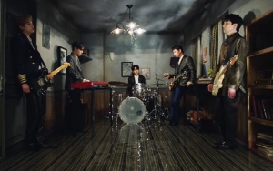DAY6 Sampaikan Kehampaan Lewat Lirik Emosional Dalam MV Comeback 'Zombie'