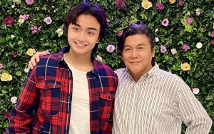 Idolakan Sang Ayah, Leon Dozan Ngaku Nyaman dengan Rambut Gondrong