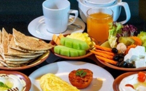 Pilih Menu Sahur dan Berbuka yang Tepat