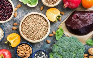 Konsumsi Makanan yang Kaya Akan Zat Besi dan Protein