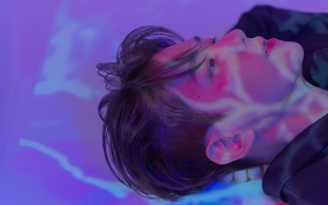 Makin Karismatik, Baekhyun Rilis Video Konsep Comeback Solo 'Delight' Versi Sensual
