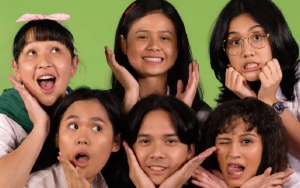 Bebas (2019)
