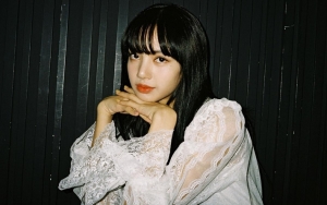 Gaya Kantoran Lisa BLACKPINK Keren Abis, Jam Tangan Seharga Mobil Bikin Nangis