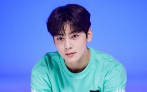 Cha Eunwoo ASTRO Akui Bersalah dan Minta Maaf Clubbing Bareng Geng 97 Saat Corona
