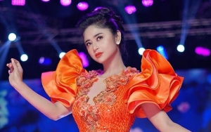 Disindir Soal Social Distancing, Dewi Persik Pastikan Semua Steril Saat Manggung