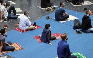 Junjung Toleransi, Gereja di Jerman Jadi Tempat Salat Jumat Dadakan Akibat Masjid Tak Mampu Tampung