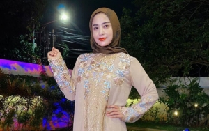 Dewi Persik Niat Bantu Kakek Pengemis yang Viral Malah Dipersulit: Suudzon!