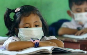 Wabah Corona Belum Usai, Lebih Dari 60 Ribu Orang Dukung Penundaan Masuk Sekolah