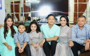 Kridayanti Membisu Meski Aurel Ngode Terluka Karena Ayah Tiri, Psikolog Beri Saran Bijak