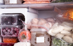 Pisahkan Makanan Berdasarkan Jenisnya
