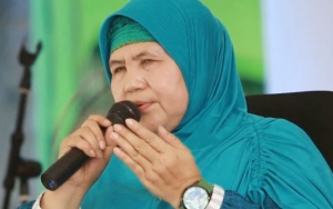 Niat Mulia Di Balik Kebiasaan Mamah Dedeh 'Nimbun' Beras Kembali Jadi Perbincangan