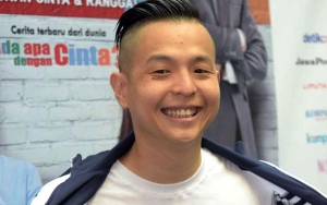 Ernest Prakasa Komentari #WisudaLDR2020: Yang Menghibur Cuma Foto Gempi