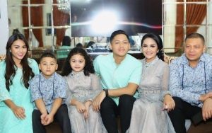Krisdayanti Beber Bukti Selalu Balas WA Aurel Hermansyah, Anggap Wajar Sikap Sang Suami