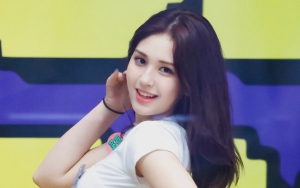Wajah Hingga Bodi Jeon Somi Tuai Pujian Usai Dirinya Pamer Foto Buka-Bukaan