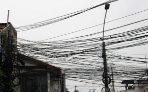 Viral Siswi SMP Tewas Tersetrum Saat Ambil Ponsel di Kabel Listrik Usai Main TikTok