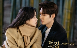 Lee Min Ho Iseng Jahili Kim Go Eun Lewat Ad-Lib Saat Syuting 'The King: Eternal Monarch'