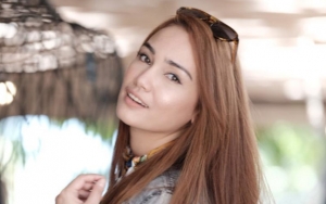 Pasca Operasi Kista, Feby Febiola Makin Segar dengan Penampilan Baru
