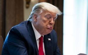 AS 'Panen Besar' Kasus Positif Corona, Trump Justru Minta Jumlah Tes Dikurangi