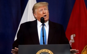 Trump Tunda Sanksi Tiongkok Soal Muslim Uighur Demi Negosiasi Dagang