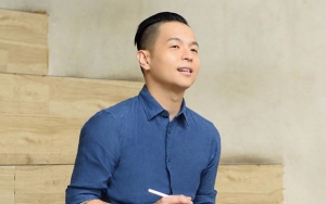 Ernest Prakasa Umumkan Buka Audisi Perekrutan Para Penulis baru
