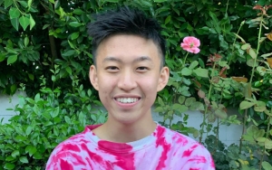 Rich Brian Pamer Tato Baru Sambil Minta Maaf ke Ortu, Picu Perdebatan Hingga Komentar Kocak