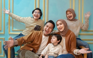 Arie Untung Abadikan Aksi Berbahaya Si Putra Sulung, Fenita Arie Langsung Ngeluh Dengkul Auto Lemas