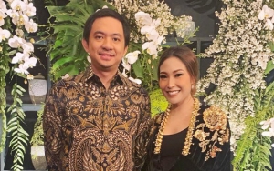 8 Tahun Nikah, Ayu Dewi Ungkap Kebiasaan Aneh Sang Suami Saat Sikat Gigi