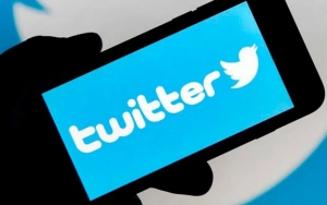 Twitter Sebut Trump Lakukan Manipulasi Media, Sigap Tutup Permanen Akun Pendukung Sang Presiden