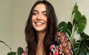Angela Gilsha Serukan Cinta Diri Sendiri, Tak Segan Akui Punya Bulu Kaki Rimbun Bak Hutan Amazon