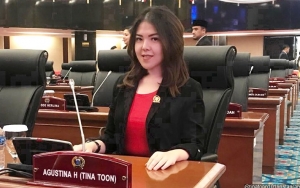 Tina Toon 'Ibu Dewan' Kritik Rencana Mendikbud Jadikan Sistem Belajar Online Permanen