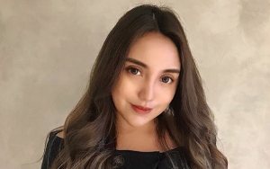 Salmafina Pajang Foto Bareng Pria Bule Misterius, Komentar Tunjuk Desainer Isyaratkan Bakal Nikah?