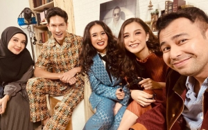 Chelsea Olivia Hamil Cantik Digombali Raffi, Laudya C. Bella Serba Hitam 'Dikasihani'