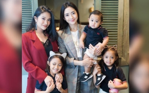 Putri Tiri Dukung Ririn Dwi Ariyanti Usai Isu Cerai, Suara Merdu Hibur Adik Curi Perhatian 