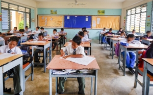 Sekolah Zona Hijau Dibuka, Kemendikbud Diminta Bentuk Tim Pemantau COVID-19