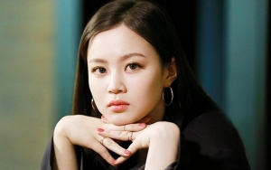 Lee Hi Bahagia Bermain Bersama Kenangan Masa Kecilnya Dalam Teaser MV Comeback 'HOLO'