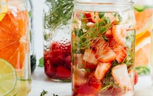 Ganti Minuman Aneka Rasa dengan Infused Water