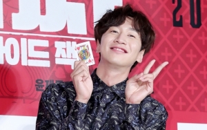Ekspresi Sok Keren 'Kembaran' Lee Kwang Soo Jadi Bahan Gosip di 'Running Man'