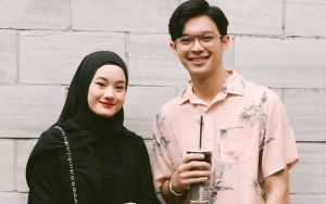 Suami Dinda Hauw Hadiahi Dompet Kelas Dunia Buat Mertua Cantik, Harganya Bikin Melongo