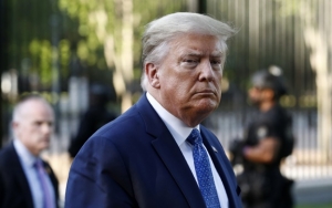 Trump Mendadak Minta Pemilu AS Ditunda Akibat COVID-19