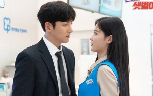 Romantis, Pernyataan Cinta Ji Chang Wook pada Kim Yoo Jung di 'Backstreet Rookie' Jadi Perbincangan