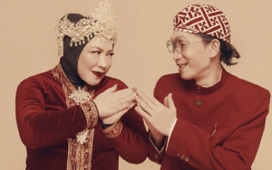 Melly Goeslaw dan Anto Hoed Rayakan Anniversary ke-25: Cinta Adalah Segalanya