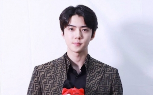 Wajah Tanpa Makeup Sehun EXO Saat Makan Salad Dipuji Bak Karya Seni