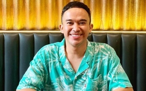 Sang Kekasih Super Cantik, Anwar Sanjaya Malah Tulis Komentar Nyeleneh
