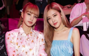 Lisa BLACKPINK Nyaris Cedera Gara-Gara Staf YG, Ekspresi Kesal Rose Jadi Sorotan