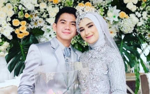 Rizki Peluk Cewek Lain Hingga Dianggap Cuekin Istri, Nadya Berdoa Dipuji Cantik Natural