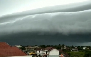Viral Fenomena Awan Tsunami di Aceh, Mirip Ombak Raksasa di Langit
