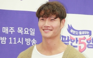 Mic Melorot, Kim Jong Kook Teriak Ogah Dibantu Staf Cewek 'Running Man'